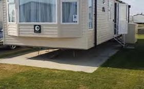 Mv18 Park Holidays, St Osyth Beach No Smoking Self Catering Holiday